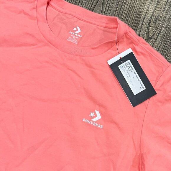 NWT Converse Go-To Embroidered Star Chevron T-Shirt Crewneck Lawn Flamingo XS - Picture 2 of 7